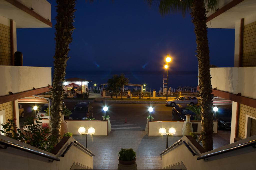 Hotel Miramare Cirò Marina Exterior foto
