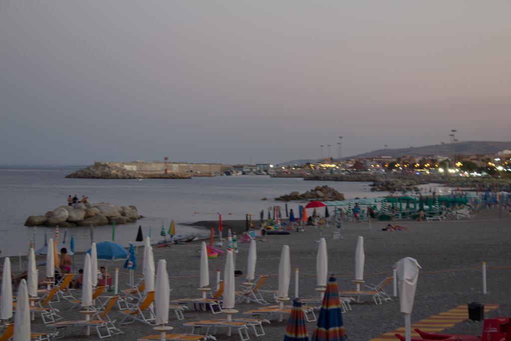 Hotel Miramare Cirò Marina Exterior foto